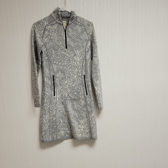 Title Nine Grey Casual Grey White Dress Sz XS Merino Wool/ Polyester - Picture 1 of 5
